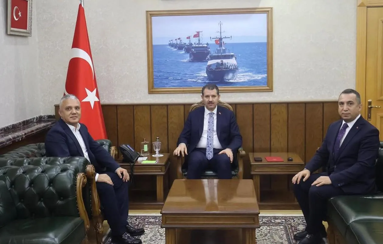 Millî Savunma Bakan Yardımcısı Sayın Salih Ayhan’ı Makamında Ziyaret Ettik